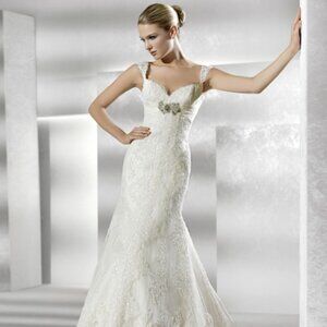 PRONOVIAS La Sposa Susana Wedding Dress Size 8 Ivory Lace Rhinestone Spanish